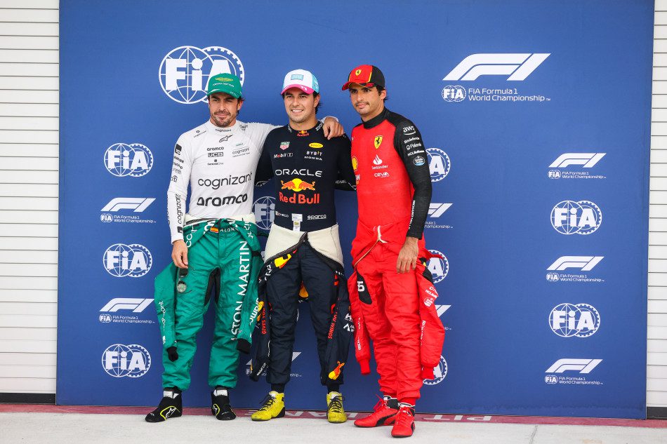 Fernando Alonso, Sergio Pérez, Carlos Sainz Copyright FIA