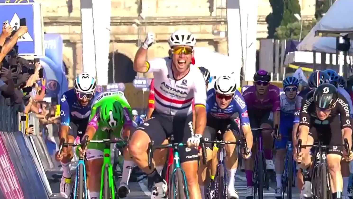 Mark Cavendish „Hier in Rom zu gewinnen ist so einfach nur wunderschön“.