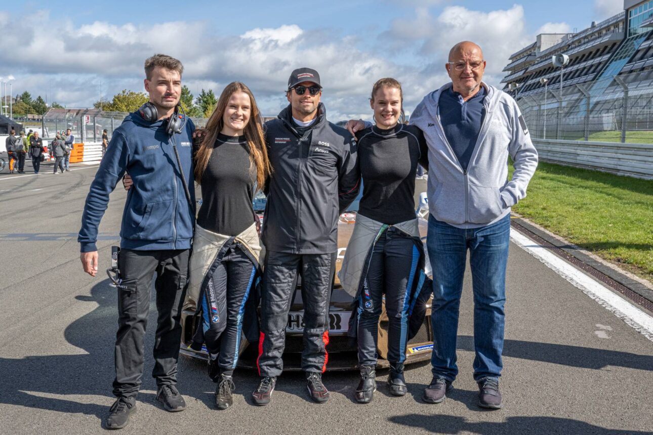 Björn Wiegard, Alesia Kreutzpointner, Felipe Nasr, Jacqueline Kreutzpointner, Teamchef Tom von Löwis Copyright Four Motors